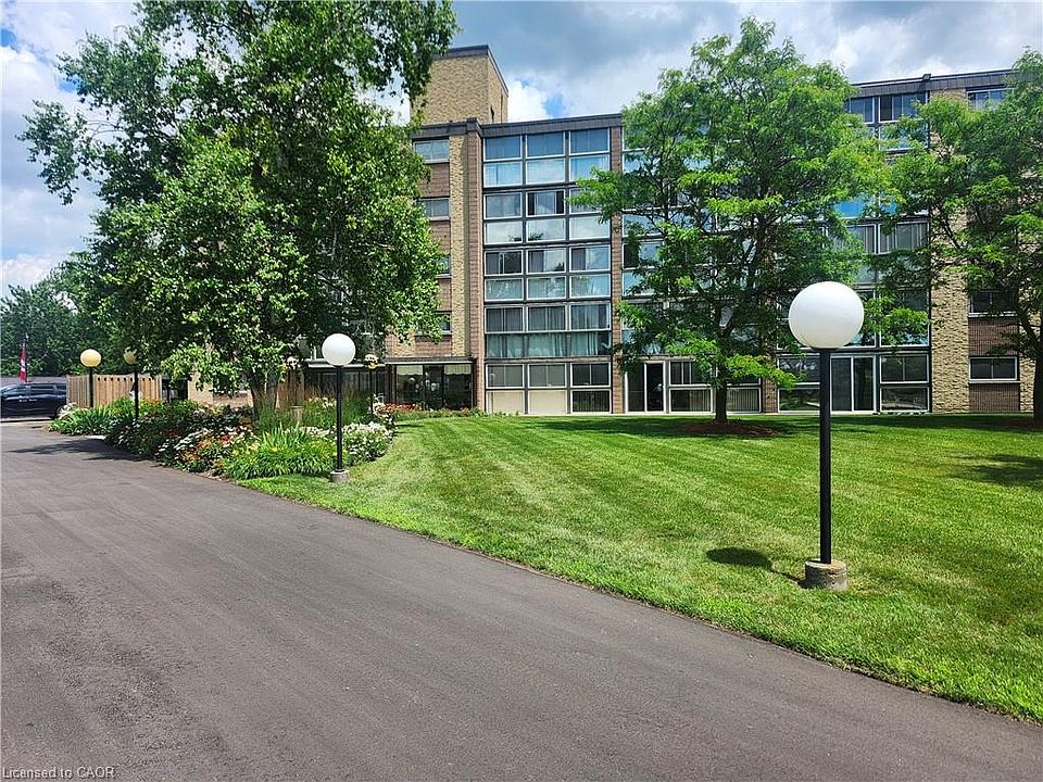 1st image of 400 Champlain Blvd #404