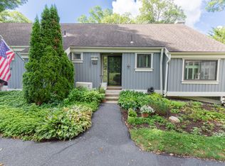 512 Heritage Vlg #B, Southbury, CT