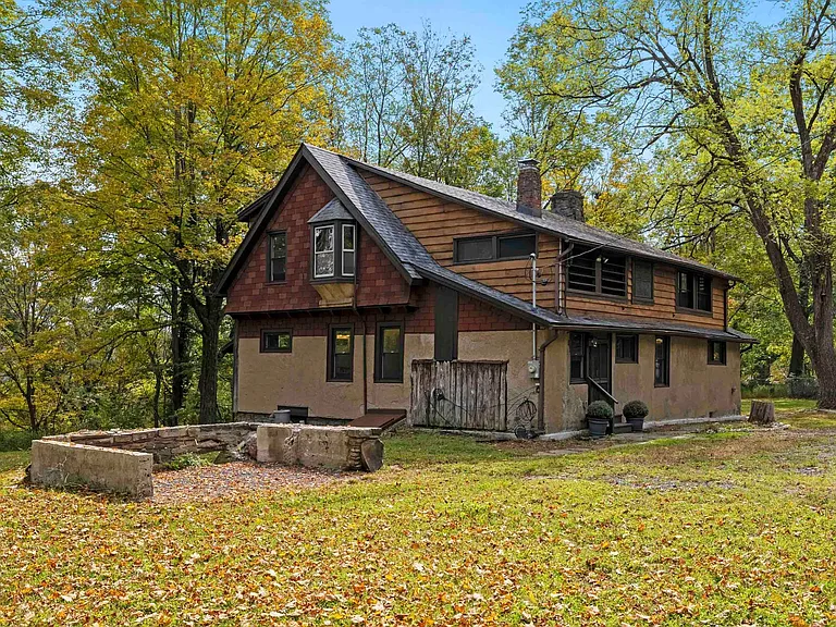 5 Riverby Ln — Photo 42