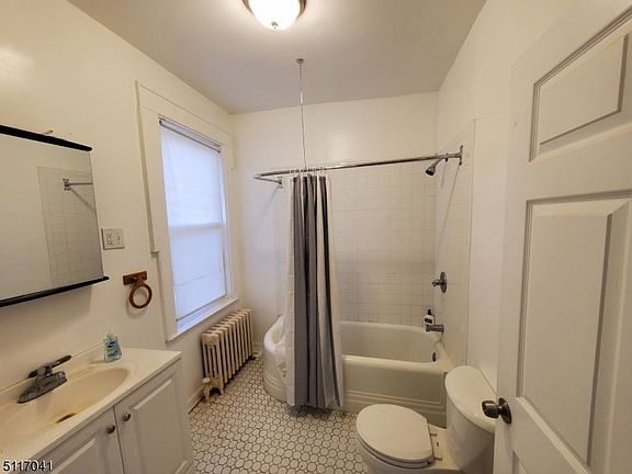 4th image of 108 Carnegie Ave APT 2
