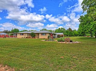 200 Bob White Trl, Burleson, TX 76028