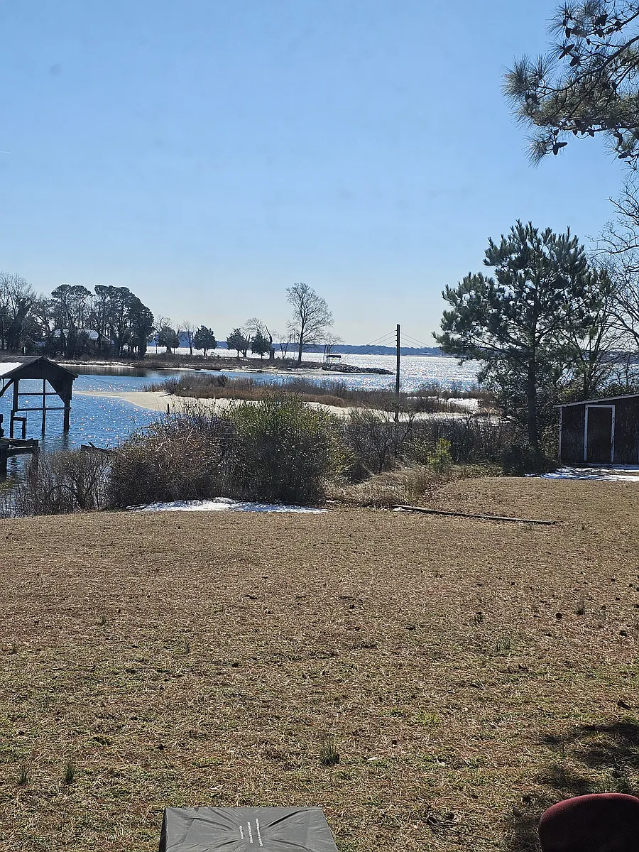 Building Photo - 8076 Yacht Haven Rd