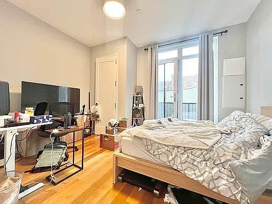 4th image of 689 5th Ave #3A