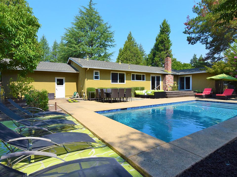 1st image of 1421 Nut Tree Ln