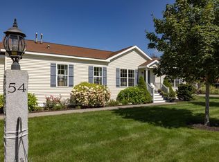 54 Greystone Way, North Hampton, NH 03862