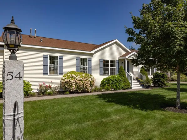 54 Greystone Way, North Hampton, NH 03862