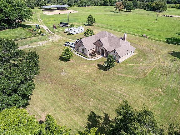 Custom home/horse facility