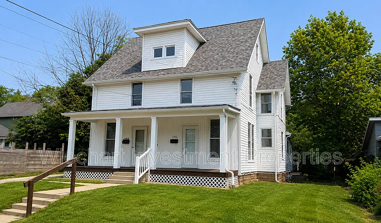 342 N Charles St — Photo 2