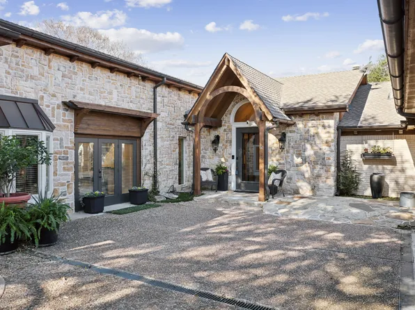 9435 Rocky Branch Dr, Dallas, TX 75243