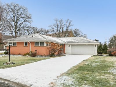 2307 Robincrest Ln, Glenview, IL, 60025