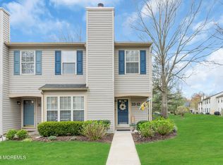 33 Trumbull Dr APT 12, Freehold, NJ 07728