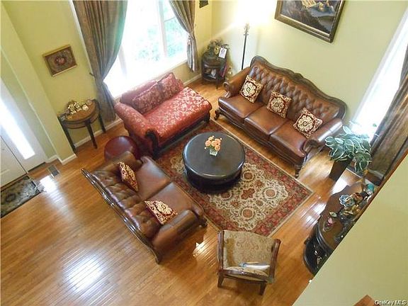2nd image of 6 Limerick Ct