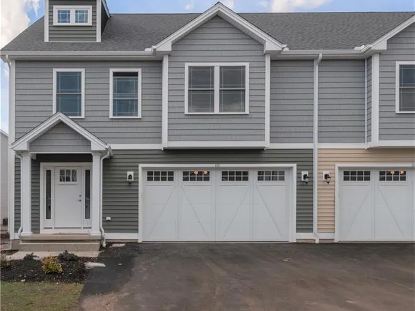 31 Lombard Circle #19, North Haven, CT 06473