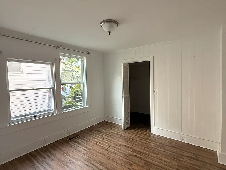 428 N Hanover St — Photo 6