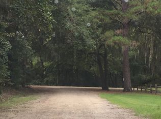 179 Ball Park Rd, Saint Helena Island, SC 29920