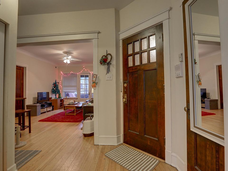1st image of 908 W Waveland Ave #3E