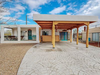 723 Aspen Ave NW, Albuquerque, NM, 87102
