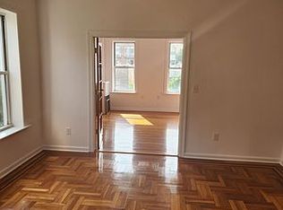 25-68 37th St #1, Astoria, NY 11103