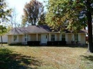 1055 Bishop Ln, Montgomery City, MO 63361
