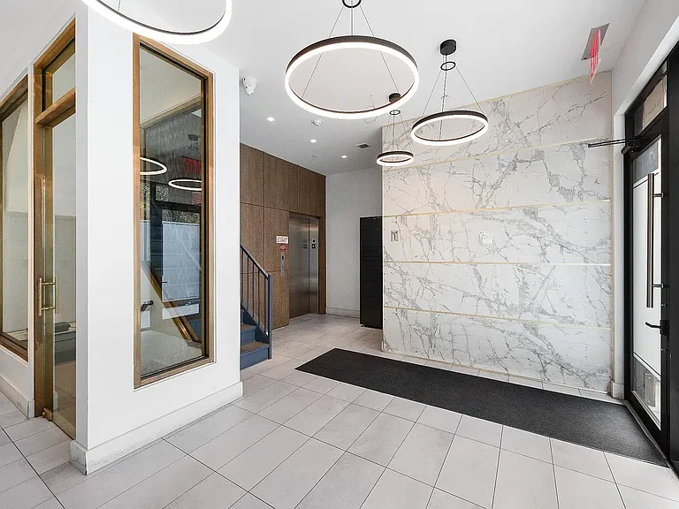 152 Boerum St #3C — Photo 6