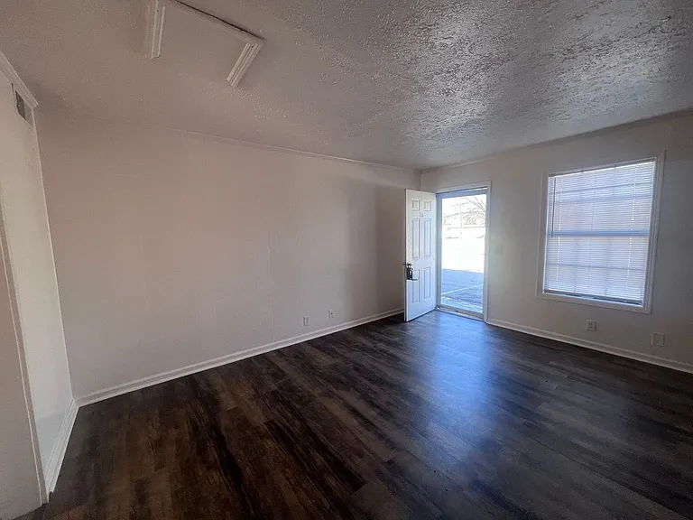 Evergreen Townhomes — Photo 13