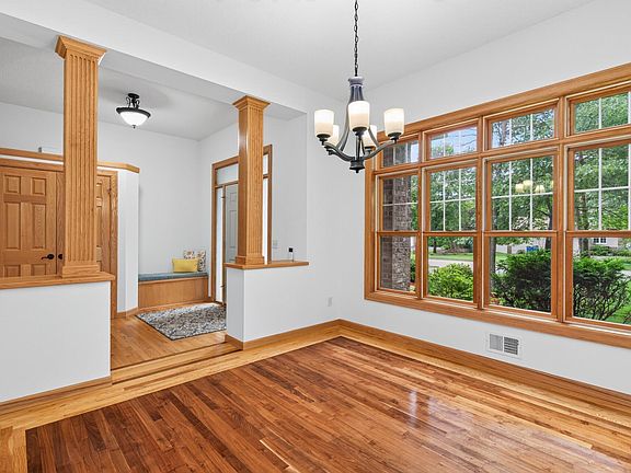 5th image of 12572 224th Ct NW