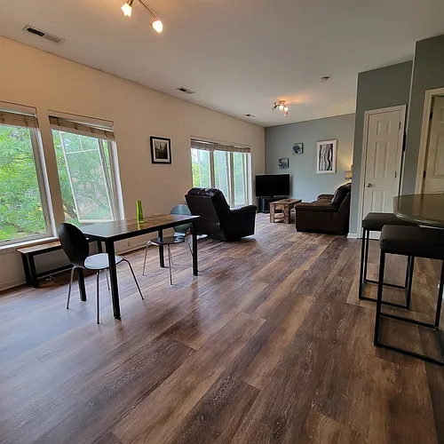 588 N Midvale Blvd #301 Photo 1