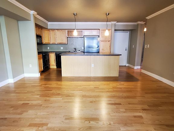 2nd image of 601 W 11th Ave APT 119