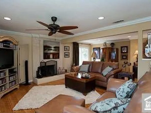 17819 Oak St, Fountain Valley, CA 92708
