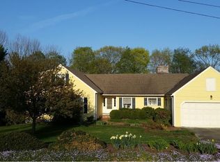 14 Apple Hill Rd, Sturbridge, MA 01566