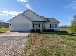 1017 Ridgewood Farms Rd, Farmington, MO 63640