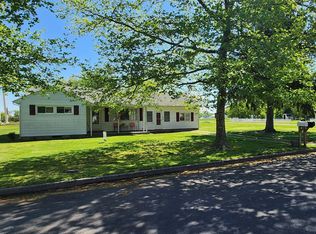 306 Sunrise Ave, Ridgely, MD 21660