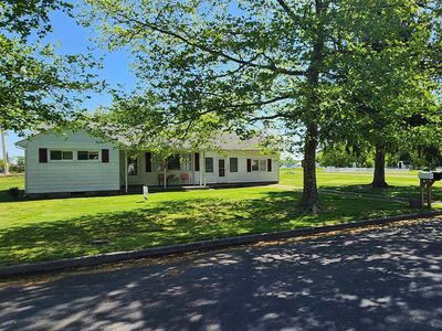 306 Sunrise Ave, Ridgely, MD, 21660