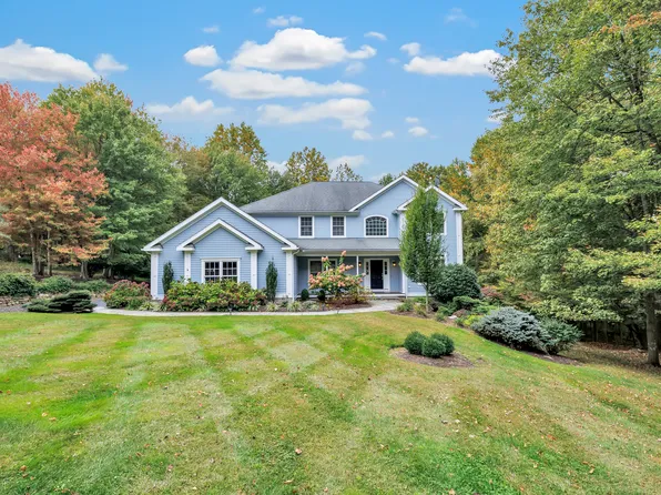 73 Charter Ridge Drive, Newtown, CT 06482