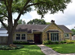 16105 Crawford St, Jersey Village, TX 77040