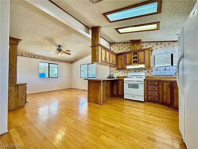 3126 La Barca Ln — Photo 3