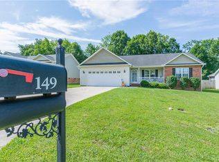 149 Von Logan Dr, Thomasville, NC 27360