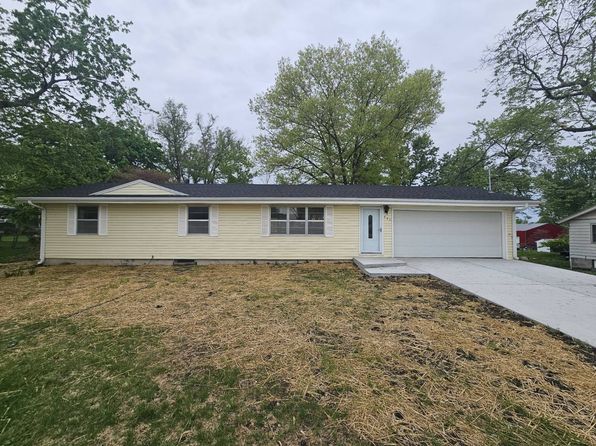 530 W McGaughy St, Hamilton, MO 64644
