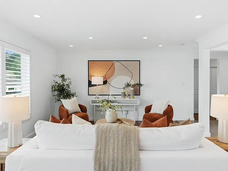 436 Yellowstone Dr — Photo 3