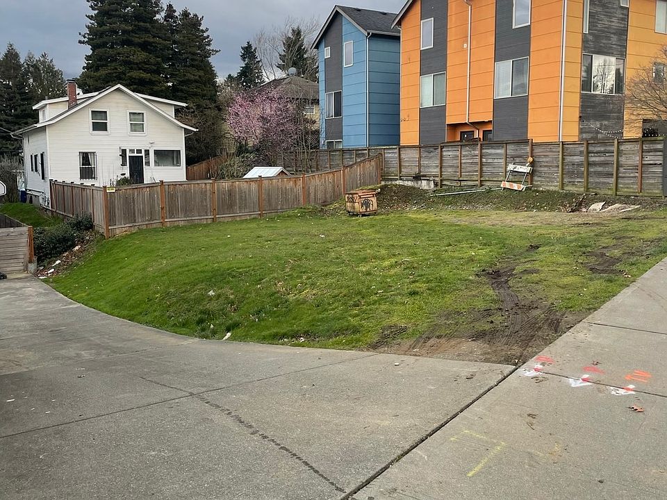 2nd image of 5030 Martin Luther King Jr Way S