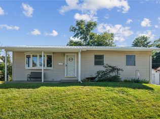1107 18th St NW, Cedar Rapids, IA 52405