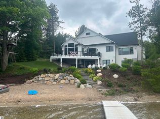 5475 Silver Sunrise Trl, Traverse City, MI 49685