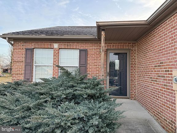 4th image of 25 Homestead Dr