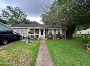2214 Eden St, Pascagoula, MS 39581