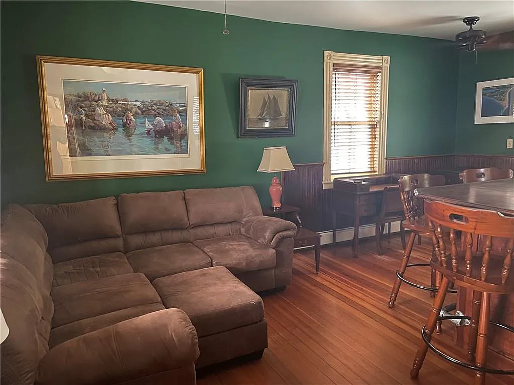 3 bed, 1.5 bath, 1200 sqft, $3,400 — Photo 3
