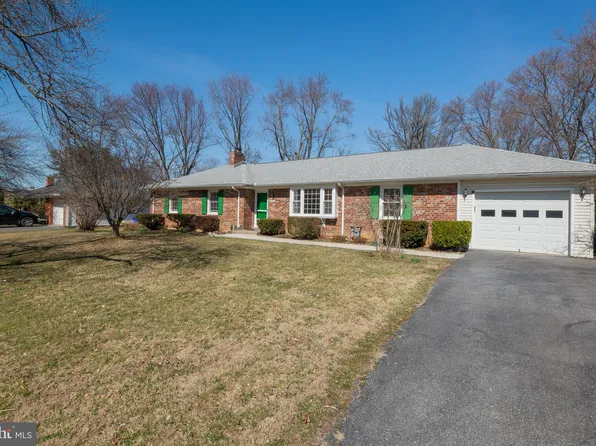 17520 Princess Anne Dr, Olney, MD 20832