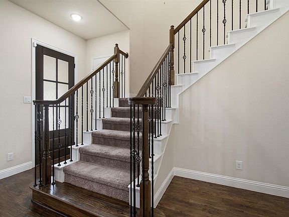 5th image of 2533 Gramercy Park Dr
