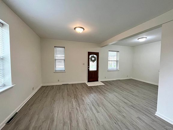5th image of 714 Nebobish Ave