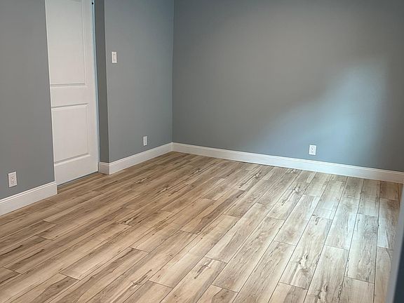 3rd image of 20 Stone St #2