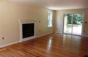4th image of 11 Gilfeather Ln